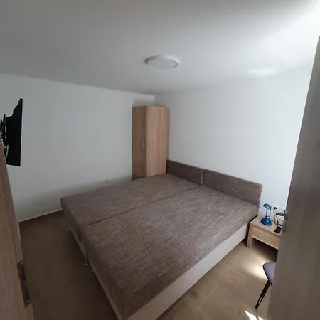 Napfeny Vendeghaz ボニャルツバシュ